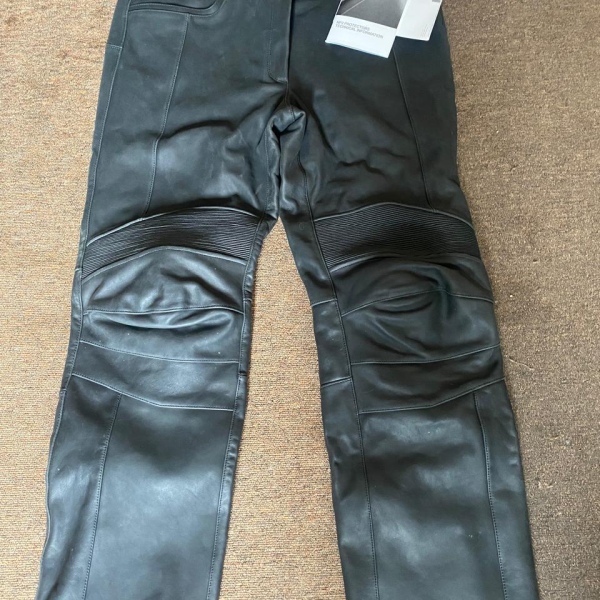 BMW MOTORRAD DARKNITE TALLA 46
