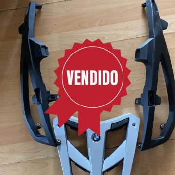 Portaequipajes con soporte para maletero