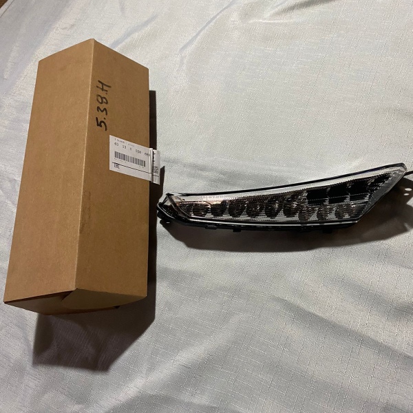 Intermitente Delantero Lado Izquierdo C 400